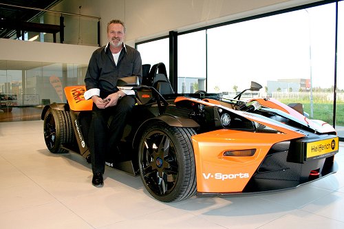 Eerste Xclusieve sportscar van KTM; de X-Bow afgeleverd